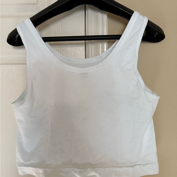 Old Navy White Crop Top - Picture 2 of 3